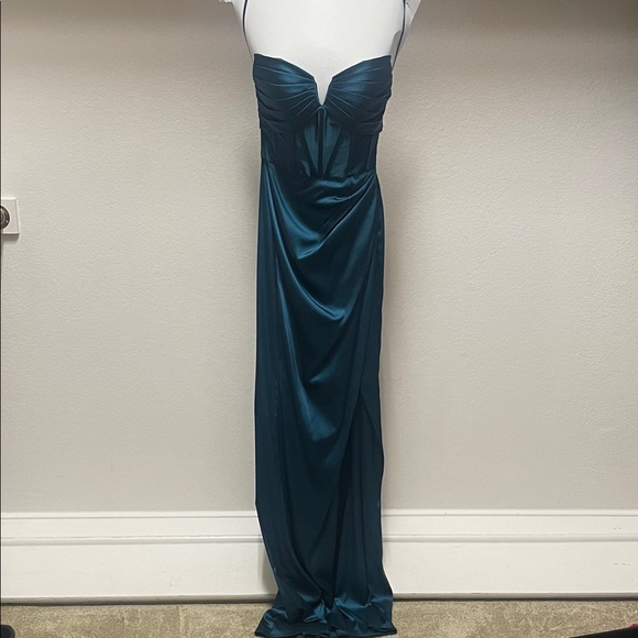 Elegant Strapless Teal Evening Dress - Picture 1 of 1
